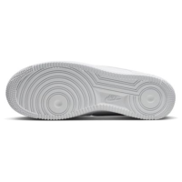 Nike Air Force 1 07 LV8, Größe 39, Herren Sneaker, weiß, Leder, klassische Silhouette, perforierte Zehenbox