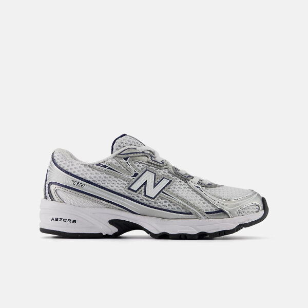 New Balance 740 Kinder Sneaker, Größe 33 1/2, weiß-silber-blau, sportlich, bequeme Passform