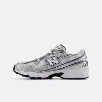 New Balance 740 Kinder Sneaker, Größe 33 1/2, weiß-silber-blau, sportlich, bequeme Passform