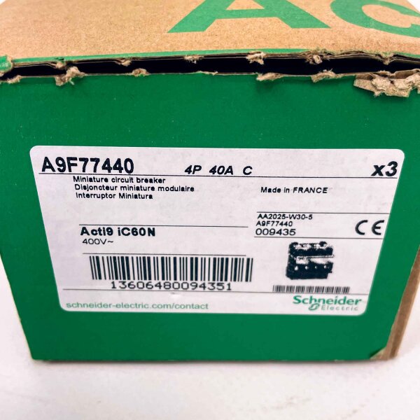 Schneider Electric Acti9 iC60N A9F77440, 4-pole miniature circuit breaker, 40A, C-characteristic, 6kA/10kA, miniature version