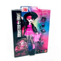 Mattel Monster High Draculaura Core Doll with Fashion Accessories and Pet
