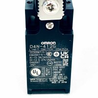 OMRON D4N-412G miniature safety position switch with robust design and precise switching function