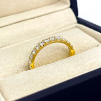 Queen Smith gold ring with 14 diamonds, ring size 50,...