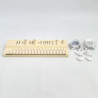 Vongon Replay VA-Synthesizer, sechsstimmig, polyphon, Virtual-Analog, Creme, 100-240V