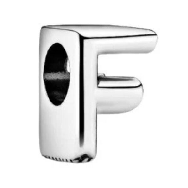 PANDORA Charm Anhänger Buchstabe F mit Herz Details aus Silber, filigranes Design, personalisierbar