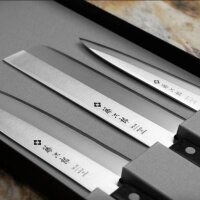 Tojiro Basic TBS-300 3-teiliges Küchenmesser Set VG10 Laminat Santoku 17 cm, Universalmesser 13,5 cm, Nakiri 16,5 cm