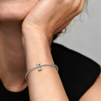 Pandora 797463 Alphabet Buchstaben-Charm Anhänger silberfarben mit funkelnder Pavé-Optik aus Sterlingsilber für Armband