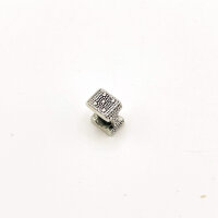 Pandora 797463 Alphabet Buchstaben-Charm Anhänger silberfarben mit funkelnder Pavé-Optik aus Sterlingsilber für Armband