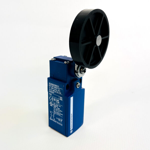 Telemecanique XCKN2539G11 Limit switch, roller lever, IP65, 500V/10A, AC-15, position switch with roller wheel