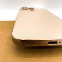 Apple iPhone 16 Pro Max, 512GB, Modell A3084, Gold, 92% Akku, leichte seitliche Kratzer