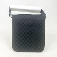 Gucci GG Umhängetasche, Canvas und Leder, Crossbody Bag, ikonisches Monogramm, verstellbarer Schulterriemen