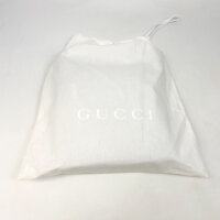 Gucci GG Umhängetasche, Canvas und Leder, Crossbody Bag, ikonisches Monogramm, verstellbarer Schulterriemen