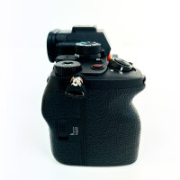 Sony Alpha 7 IV ILCE-7M4K, spiegellose Vollformatkamera, 33 MP, 28–70 mm Objektiv, 4K 60p, 10 fps, Touchscreen, Echtzeit-AF, Schwarz