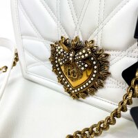 Dolce & Gabbana Devotion medium-sized bag, white, 14.5x21x3 cm, heart-shaped closure, shoulder strap, leather