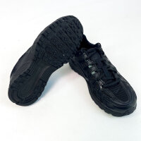 Nike P-6000 childrens shoes, size 35.5 EU, black, breathable, sporty design