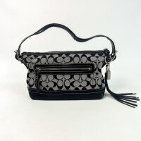 Coach Tabby shoulder bag F04U-9363, canvas, signature design, 30x18 cm, elegant look, versatile carrying options