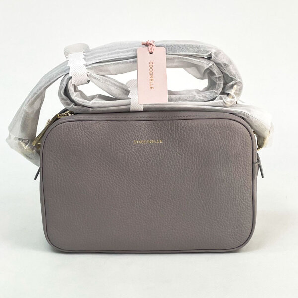 Coccinelle DTP Alpha handbag E1DTP150280, grained leather, light grey, shoulder bag, elegant design
