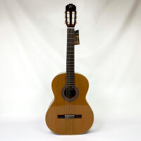 Jose Torres JTC-10, Classical Guitar, Cedar Top, Mahogany Body, Nickel Neck, Tuners, High-Gloss Finish
