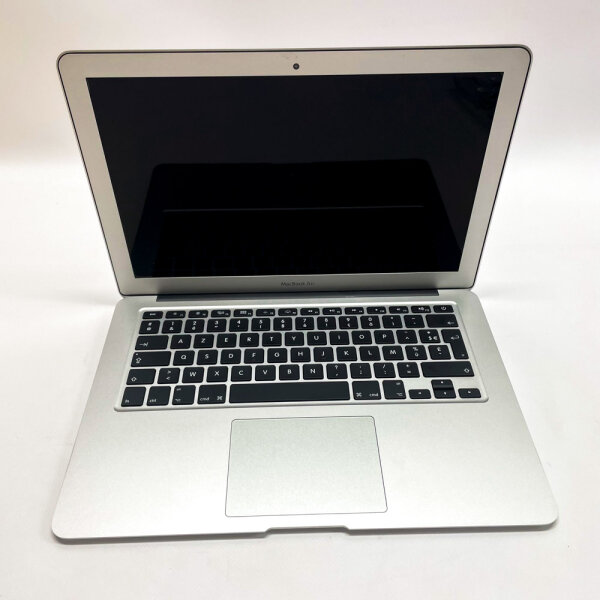Apple MacBook Air (A1466), MacBook Air, 13.3-inch, 8 GB/256 GB, Intel Core i5 1.8 GHz, AZERTY, macOS, 90 charge cycles, with charger