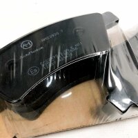 AutoMentum AM23930.7 brake pad set 4 pieces for RENAULT KANGOO EXPRESS (FC0/1_) 1997- front axle and other vehicles