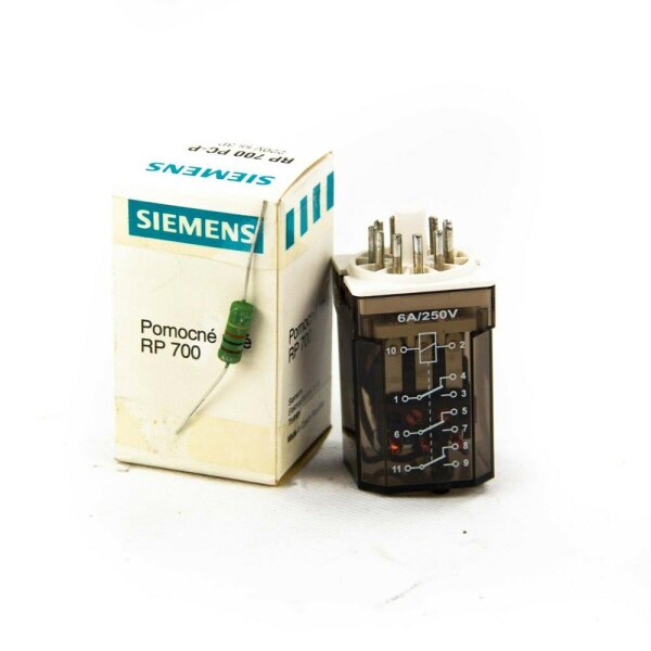 Siemens RP 700 PC-P 220V ss 3P, 6A Steckrelais